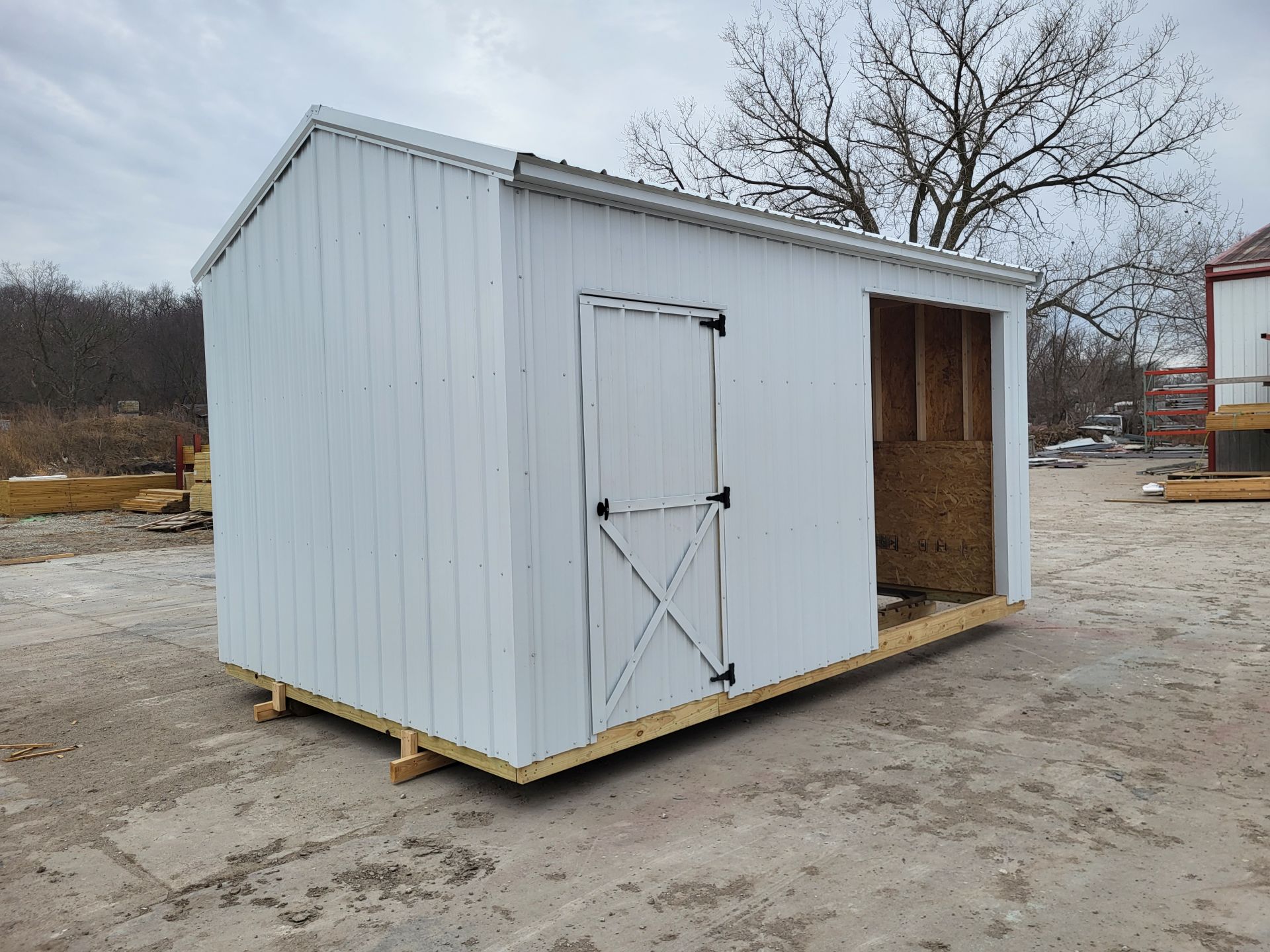 loafing-shed-tackroom2