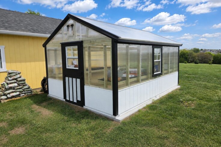 12×16 Greenhouse in Plattsmouth Nebraska